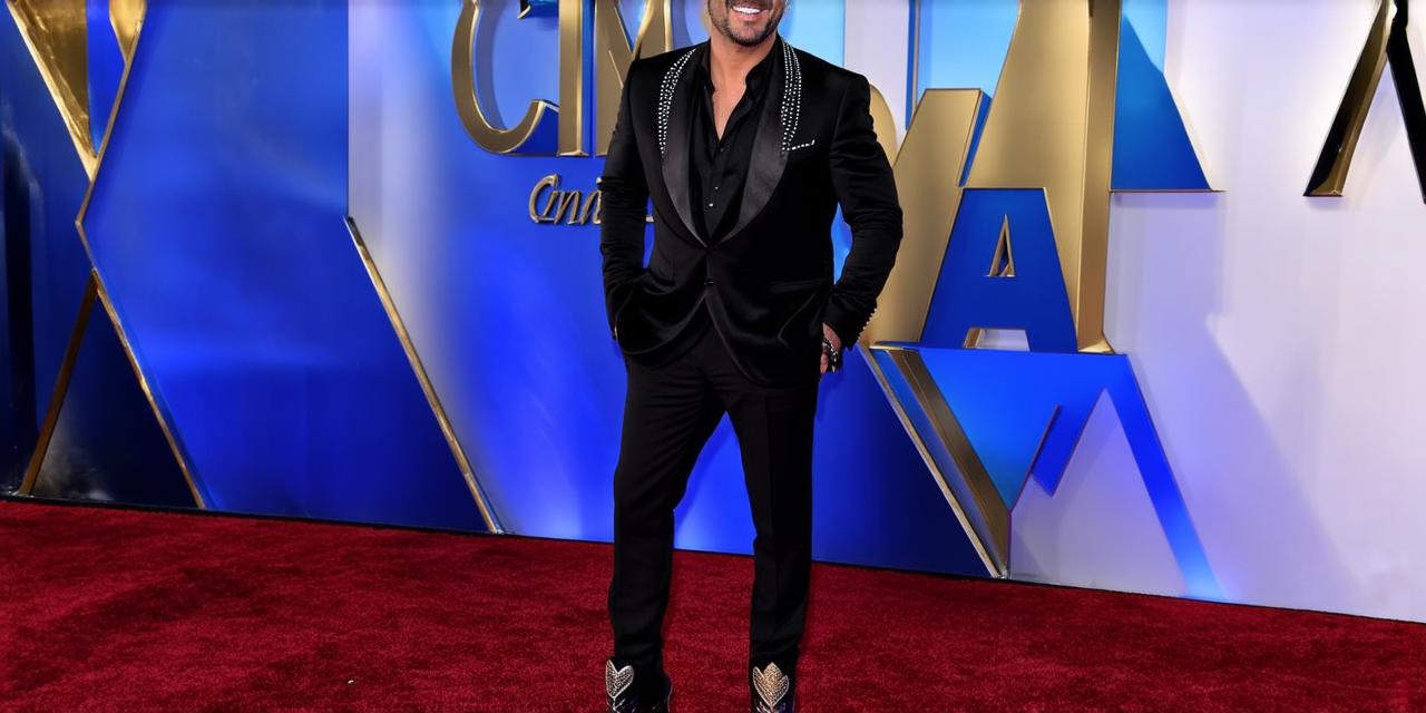 who's hosting the cma awards